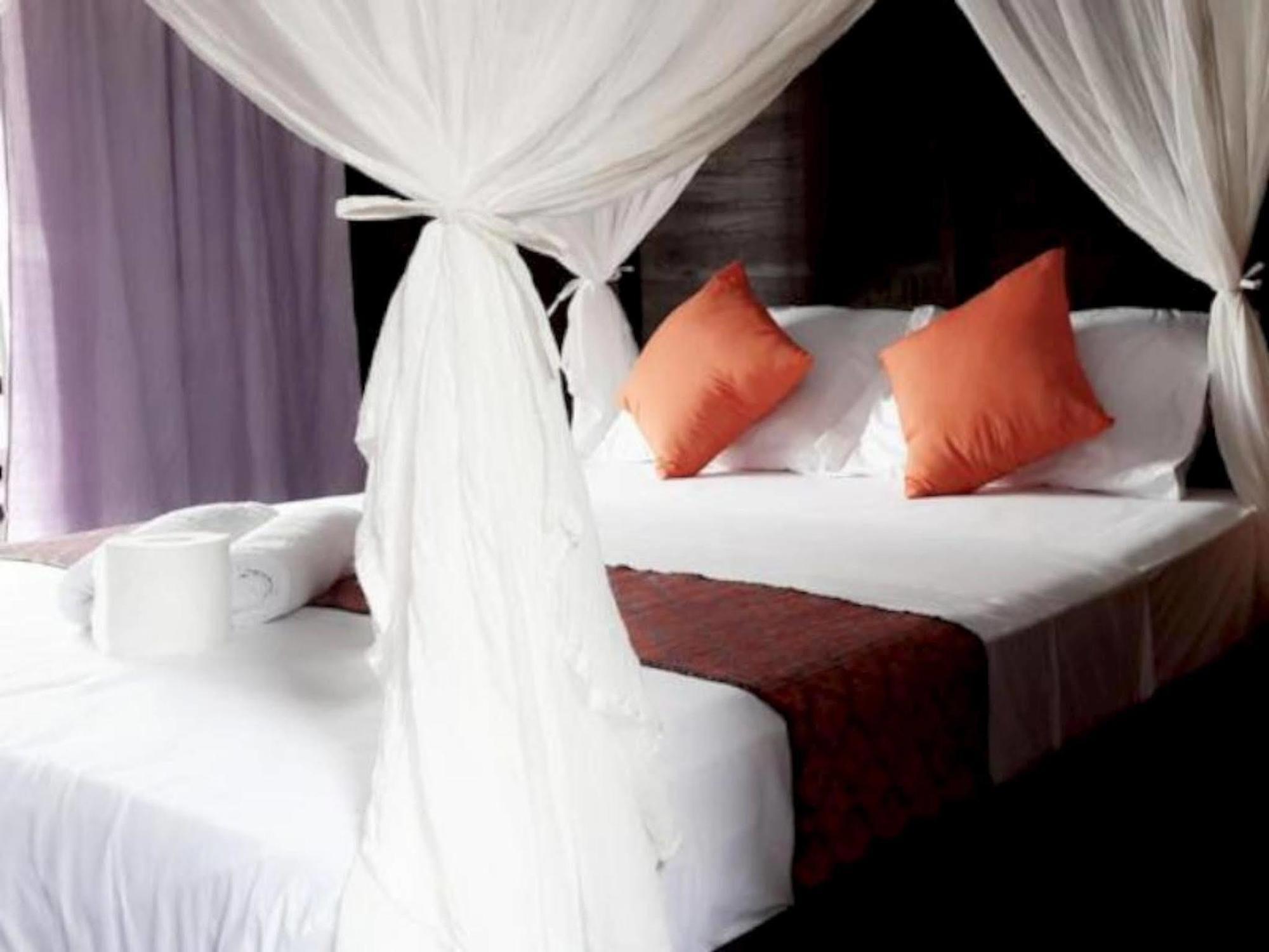Mosaix Gili Bungalows Gili Trawangan Exterior photo